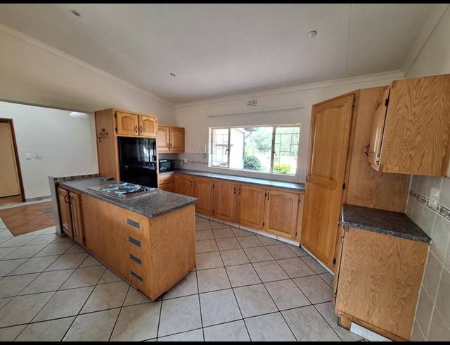 3 BEDROOM PROPERTY TO RENT IN VALHALLA
